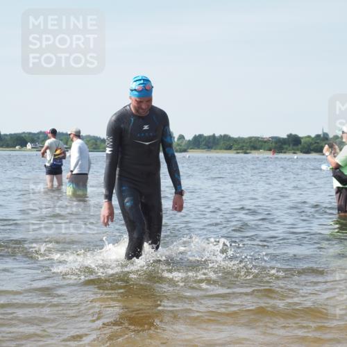 22.06.2025 - Viking Triathlon KatJ http://msf.ph/oto/8113780 22.06.2025 10:41:34 Schwimmen 54, 142, 194, 220, 376, 390, 505, 629 meine-sportfotos.de