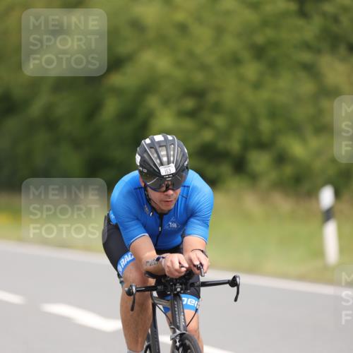22.06.2025 - Viking Triathlon Yannick Fuchs http://msf.ph/oto/8113793 22.06.2025 12:15:18 Radfahren 153, 355, 440 meine-sportfotos.de