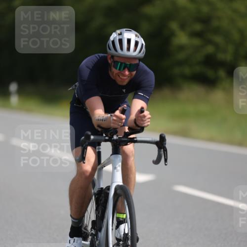 22.06.2025 - Viking Triathlon Yannick Fuchs http://msf.ph/oto/8113865 22.06.2025 11:38:59 Radfahren 53, 137, 225, 264, 278, 350, 448, 628, 654 meine-sportfotos.de