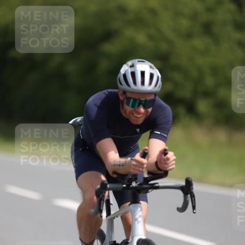 22.06.2025 - Viking Triathlon Yannick Fuchs http://msf.ph/oto/8113874 22.06.2025 11:38:59 Radfahren 53, 137, 225, 264, 278, 350, 448, 628, 654 meine-sportfotos.de
