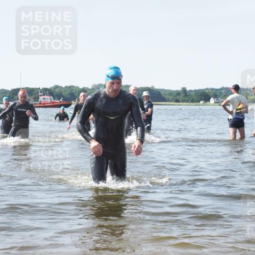 22.06.2025 - Viking Triathlon KatJ http://msf.ph/oto/8113889 22.06.2025 10:41:38 Schwimmen 54, 58, 142, 194, 220, 505, 625, 629 meine-sportfotos.de