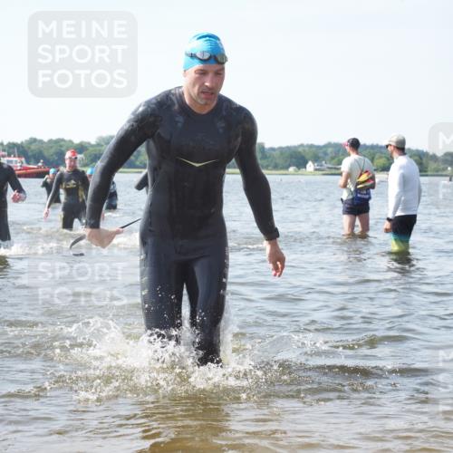 22.06.2025 - Viking Triathlon KatJ http://msf.ph/oto/8113935 22.06.2025 10:41:40 Schwimmen 58, 142, 194, 220, 505, 625, 629 meine-sportfotos.de