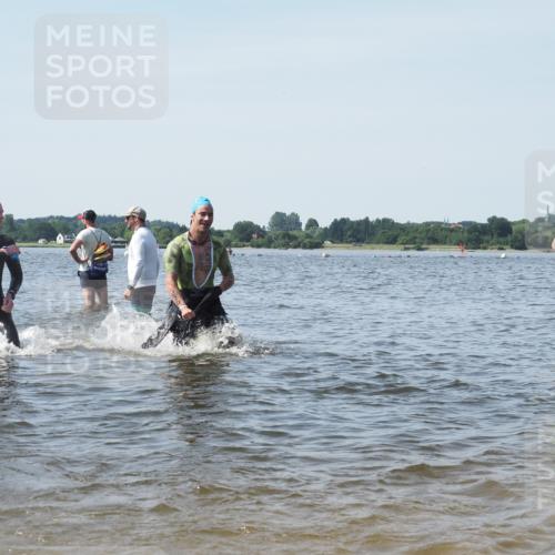 22.06.2025 - Viking Triathlon KatJ http://msf.ph/oto/8113954 22.06.2025 10:41:43 Schwimmen 58, 142, 194, 220, 221, 505, 625, 629 meine-sportfotos.de
