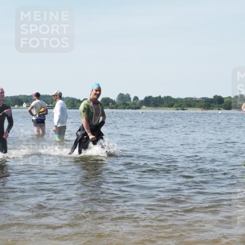 22.06.2025 - Viking Triathlon KatJ http://msf.ph/oto/8113961 22.06.2025 10:41:43 Schwimmen 58, 142, 194, 220, 221, 505, 625, 629 meine-sportfotos.de
