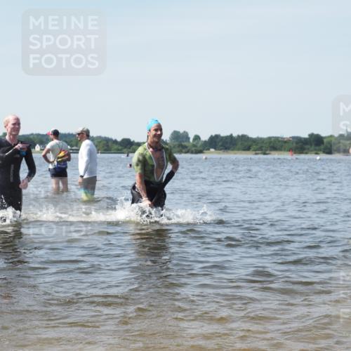 22.06.2025 - Viking Triathlon KatJ http://msf.ph/oto/8113982 22.06.2025 10:41:44 Schwimmen 58, 142, 194, 220, 221, 505, 625, 629 meine-sportfotos.de