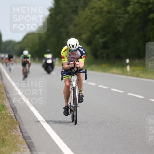 22.06.2025 - Viking Triathlon Yannick Fuchs http://msf.ph/oto/8114123 22.06.2025 12:15:49 Radfahren 41, 222, 242, 657 meine-sportfotos.de