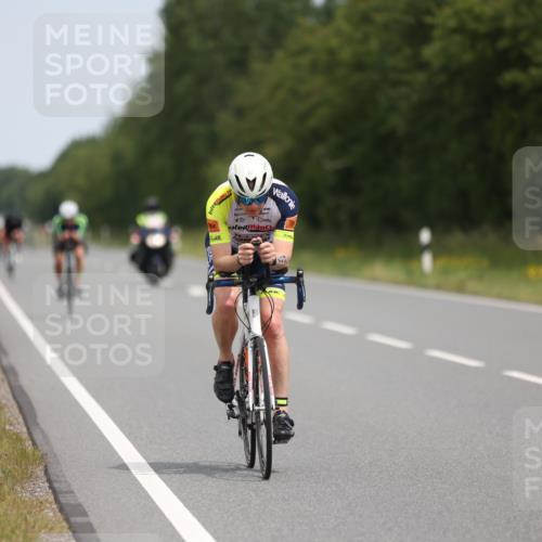 22.06.2025 - Viking Triathlon Yannick Fuchs http://msf.ph/oto/8114138 22.06.2025 12:15:49 Radfahren 41, 222, 242, 657 meine-sportfotos.de