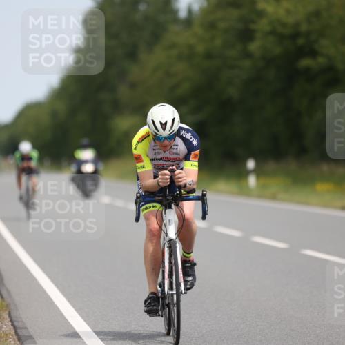 22.06.2025 - Viking Triathlon Yannick Fuchs http://msf.ph/oto/8114156 22.06.2025 12:15:50 Radfahren 41, 242, 370, 657 meine-sportfotos.de