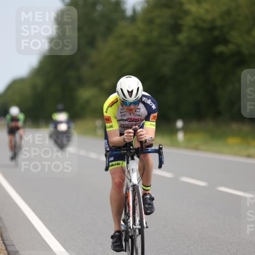 22.06.2025 - Viking Triathlon Yannick Fuchs http://msf.ph/oto/8114167 22.06.2025 12:15:50 Radfahren 41, 242, 370, 657 meine-sportfotos.de