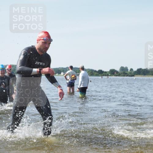 22.06.2025 - Viking Triathlon KatJ http://msf.ph/oto/8114172 22.06.2025 10:41:48 Schwimmen 58, 142, 194, 220, 221, 625, 629 meine-sportfotos.de
