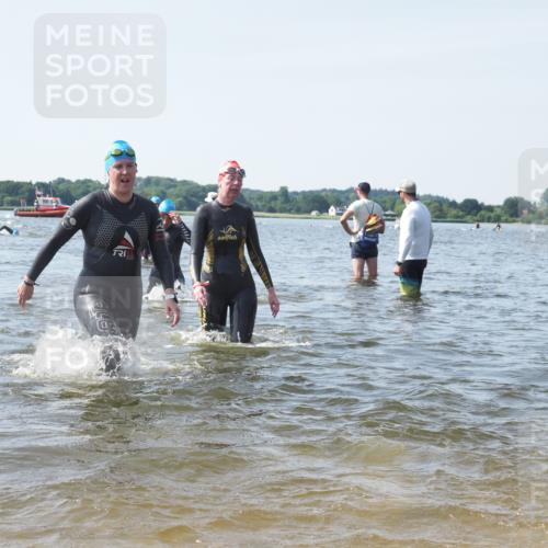 22.06.2025 - Viking Triathlon KatJ http://msf.ph/oto/8114208 22.06.2025 10:41:50 Schwimmen 58, 142, 194, 199, 221, 625, 629 meine-sportfotos.de