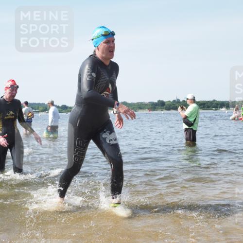 22.06.2025 - Viking Triathlon KatJ http://msf.ph/oto/8114292 22.06.2025 10:41:53 Schwimmen 58, 142, 159, 199, 221, 625 meine-sportfotos.de
