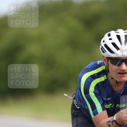 22.06.2025 - Viking Triathlon Yannick Fuchs http://msf.ph/oto/8114336 22.06.2025 12:15:55 Radfahren 41, 229, 242, 284, 370, 530, 657 meine-sportfotos.de