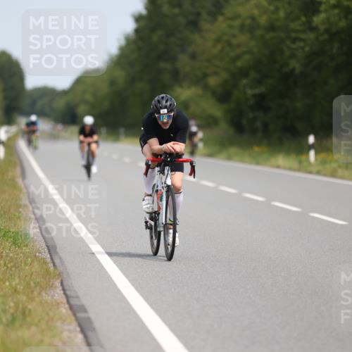 22.06.2025 - Viking Triathlon Yannick Fuchs http://msf.ph/oto/8114344 22.06.2025 12:15:58 Radfahren 41, 132, 229, 242, 271, 284, 294, 370, 486, 510, 530 meine-sportfotos.de