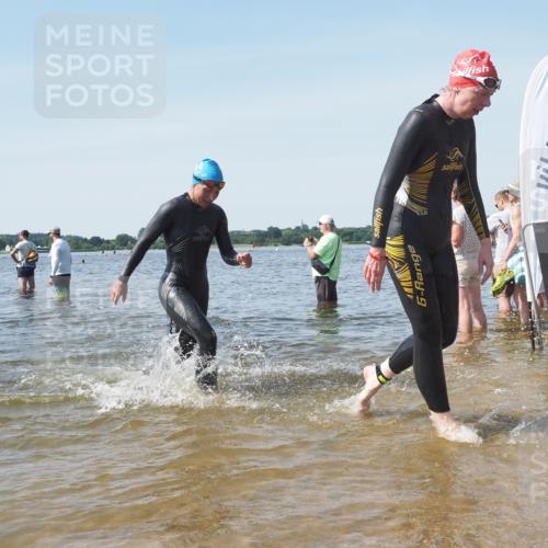 22.06.2025 - Viking Triathlon KatJ http://msf.ph/oto/8114380 22.06.2025 10:41:56 Schwimmen 58, 159, 199, 221, 625 meine-sportfotos.de