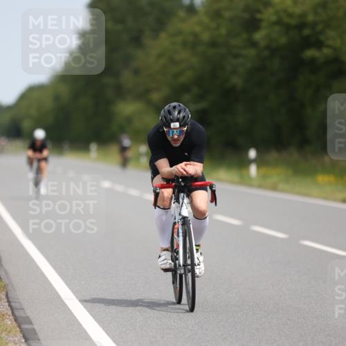 22.06.2025 - Viking Triathlon Yannick Fuchs http://msf.ph/oto/8114382 22.06.2025 12:15:59 Radfahren 41, 132, 229, 271, 284, 294, 370, 486, 510, 530 meine-sportfotos.de
