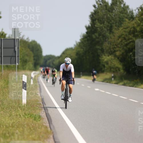 22.06.2025 - Viking Triathlon Yannick Fuchs http://msf.ph/oto/8114387 22.06.2025 11:39:33 Radfahren 18, 133, 142, 261, 263, 522, 546, 612 meine-sportfotos.de