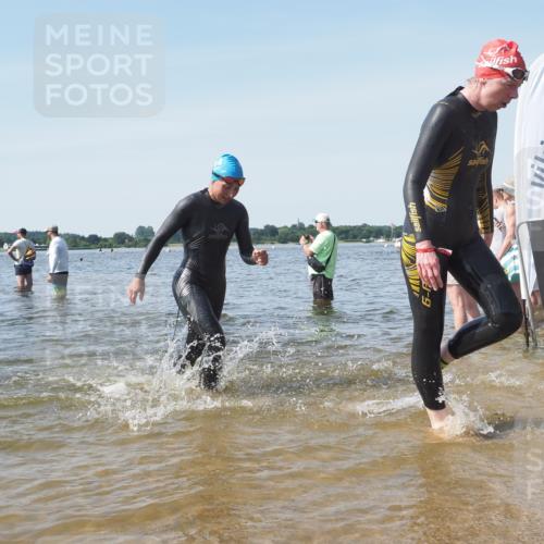 22.06.2025 - Viking Triathlon KatJ http://msf.ph/oto/8114388 22.06.2025 10:41:56 Schwimmen 58, 159, 199, 221, 625 meine-sportfotos.de