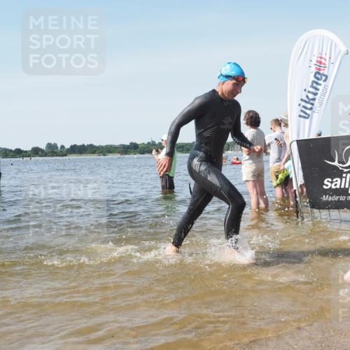 22.06.2025 - Viking Triathlon KatJ http://msf.ph/oto/8114427 22.06.2025 10:41:57 Schwimmen 58, 159, 199, 221, 625 meine-sportfotos.de