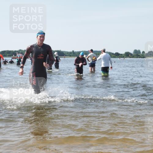 22.06.2025 - Viking Triathlon KatJ http://msf.ph/oto/8114436 22.06.2025 10:41:58 Schwimmen 58, 159, 199, 221, 625 meine-sportfotos.de