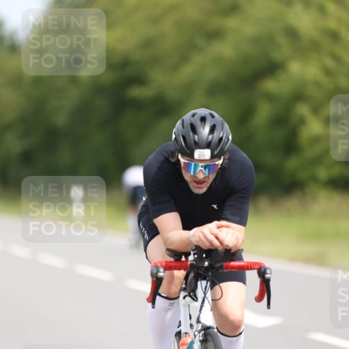 22.06.2025 - Viking Triathlon Yannick Fuchs http://msf.ph/oto/8114441 22.06.2025 12:16:00 Radfahren 132, 229, 271, 284, 294, 370, 486, 510, 530 meine-sportfotos.de