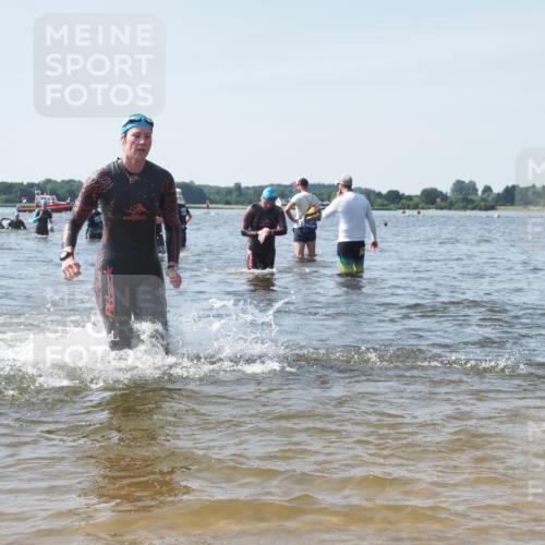 22.06.2025 - Viking Triathlon KatJ http://msf.ph/oto/8114442 22.06.2025 10:41:58 Schwimmen 58, 159, 199, 221, 625 meine-sportfotos.de