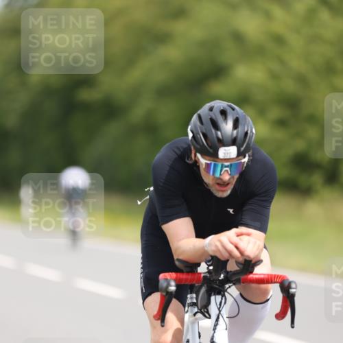 22.06.2025 - Viking Triathlon Yannick Fuchs http://msf.ph/oto/8114450 22.06.2025 12:16:00 Radfahren 132, 229, 271, 284, 294, 370, 486, 510, 530 meine-sportfotos.de