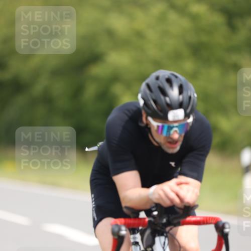 22.06.2025 - Viking Triathlon Yannick Fuchs http://msf.ph/oto/8114460 22.06.2025 12:16:00 Radfahren 132, 229, 271, 284, 294, 370, 486, 510, 530 meine-sportfotos.de