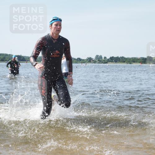 22.06.2025 - Viking Triathlon KatJ http://msf.ph/oto/8114482 22.06.2025 10:41:59 Schwimmen 58, 78, 159, 199, 221, 625 meine-sportfotos.de