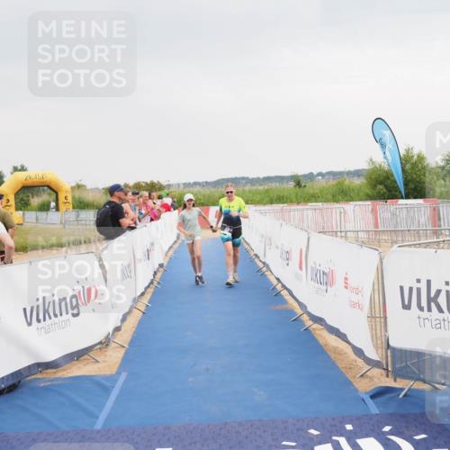 22.06.2025 - Viking Triathlon MichiJ http://msf.ph/oto/8114553 22.06.2025 16:45:59 Ziel 321 meine-sportfotos.de