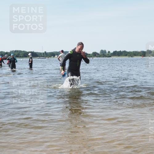 22.06.2025 - Viking Triathlon KatJ http://msf.ph/oto/8114565 22.06.2025 10:42:08 Schwimmen 78, 159, 199, 281, 290, 460 meine-sportfotos.de