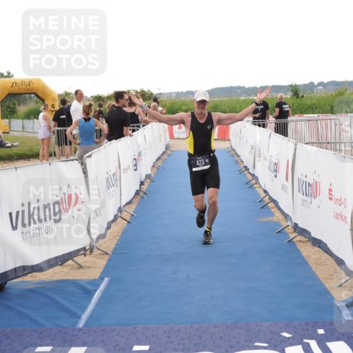 22.06.2025 - Viking Triathlon MichiJ http://msf.ph/oto/8114591 22.06.2025 16:26:13 Ziel 423 meine-sportfotos.de