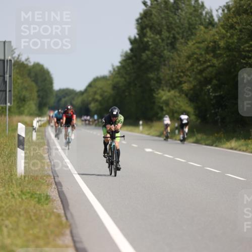 22.06.2025 - Viking Triathlon Yannick Fuchs http://msf.ph/oto/8114600 22.06.2025 11:39:39 Radfahren 18, 113, 261, 461, 522, 546, 612, 650 meine-sportfotos.de