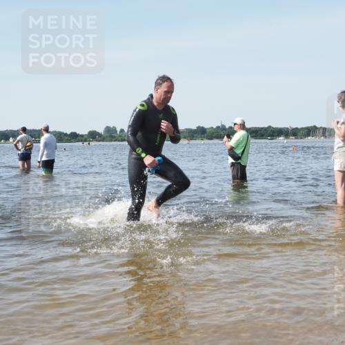 22.06.2025 - Viking Triathlon KatJ http://msf.ph/oto/8114617 22.06.2025 10:42:09 Schwimmen 78, 159, 199, 281, 290, 460, 465 meine-sportfotos.de