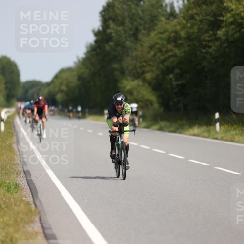 22.06.2025 - Viking Triathlon Yannick Fuchs http://msf.ph/oto/8114648 22.06.2025 11:39:40 Radfahren 18, 113, 261, 461, 467, 522, 546, 612, 650 meine-sportfotos.de