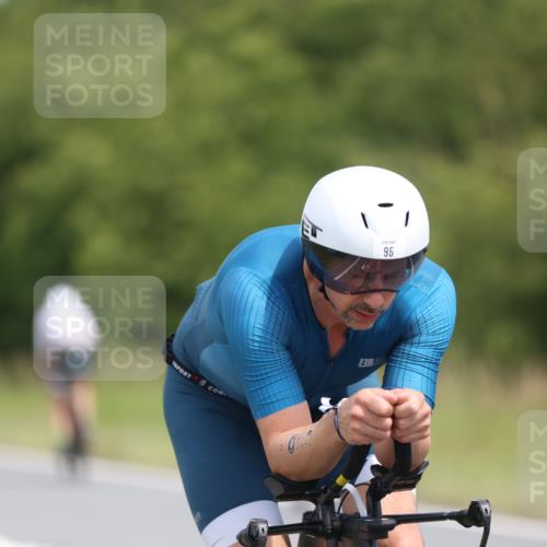 22.06.2025 - Viking Triathlon Yannick Fuchs http://msf.ph/oto/8114671 22.06.2025 12:16:11 Radfahren 30, 95, 132, 271, 331, 348, 359, 505 meine-sportfotos.de