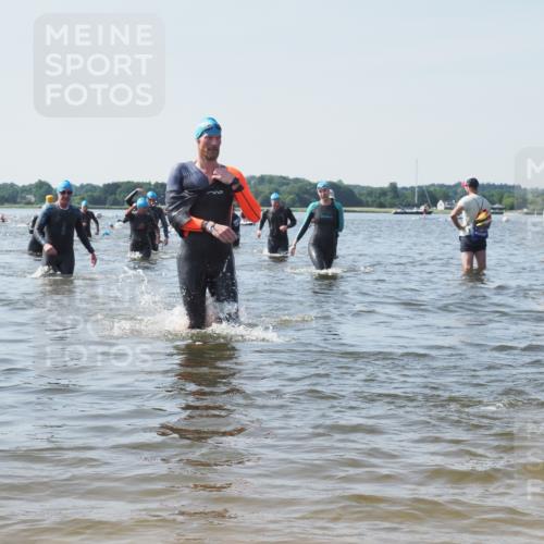 22.06.2025 - Viking Triathlon KatJ http://msf.ph/oto/8114684 22.06.2025 10:42:12 Schwimmen 16, 78, 159, 281, 290, 326, 460, 465 meine-sportfotos.de