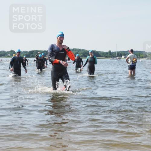 22.06.2025 - Viking Triathlon KatJ http://msf.ph/oto/8114692 22.06.2025 10:42:12 Schwimmen 16, 78, 159, 281, 290, 326, 460, 465 meine-sportfotos.de