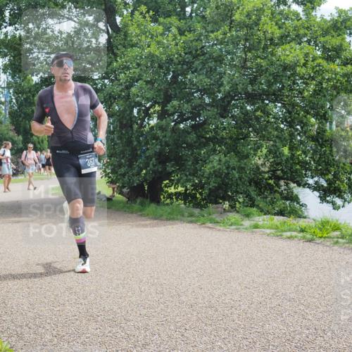 22.06.2025 - Viking Triathlon KatJ http://msf.ph/oto/8114741 22.06.2025 12:52:20 Laufen 367 meine-sportfotos.de