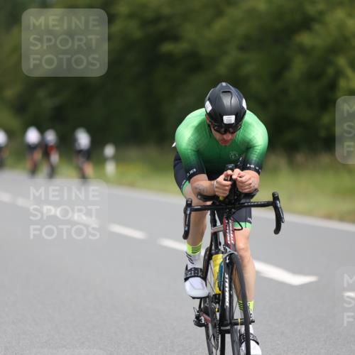 22.06.2025 - Viking Triathlon Yannick Fuchs http://msf.ph/oto/8114802 22.06.2025 12:16:16 Radfahren 5, 30, 331, 348, 359, 429, 505 meine-sportfotos.de