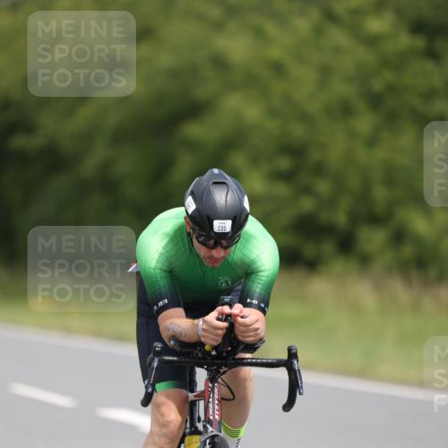 22.06.2025 - Viking Triathlon Yannick Fuchs http://msf.ph/oto/8114817 22.06.2025 12:16:17 Radfahren 5, 30, 331, 348, 359, 429, 505 meine-sportfotos.de