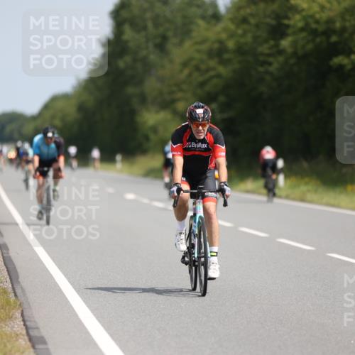 22.06.2025 - Viking Triathlon Yannick Fuchs http://msf.ph/oto/8114819 22.06.2025 11:39:46 Radfahren 19, 38, 113, 123, 261, 377, 407, 461, 467, 550, 650 meine-sportfotos.de