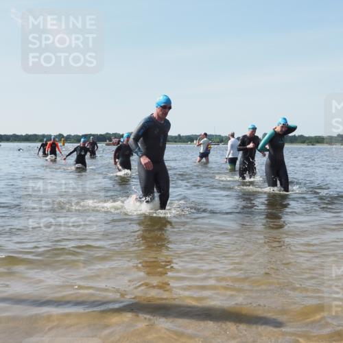 22.06.2025 - Viking Triathlon KatJ http://msf.ph/oto/8114858 22.06.2025 10:42:21 Schwimmen 16, 65, 192, 281, 290, 318, 326, 460, 465 meine-sportfotos.de