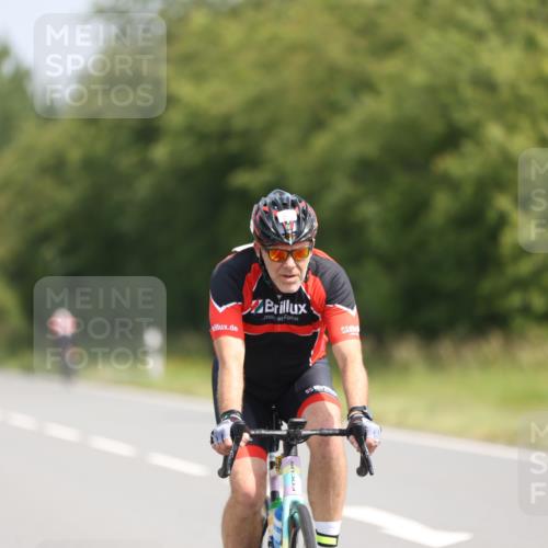 22.06.2025 - Viking Triathlon Yannick Fuchs http://msf.ph/oto/8114861 22.06.2025 11:39:47 Radfahren 19, 38, 113, 123, 127, 261, 377, 407, 461, 467, 550, 650 meine-sportfotos.de