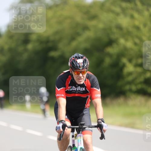 22.06.2025 - Viking Triathlon Yannick Fuchs http://msf.ph/oto/8114866 22.06.2025 11:39:47 Radfahren 19, 38, 113, 123, 127, 261, 377, 407, 461, 467, 550, 650 meine-sportfotos.de
