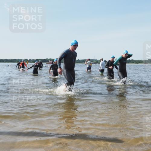 22.06.2025 - Viking Triathlon KatJ http://msf.ph/oto/8114867 22.06.2025 10:42:21 Schwimmen 16, 65, 192, 281, 290, 318, 326, 460, 465 meine-sportfotos.de