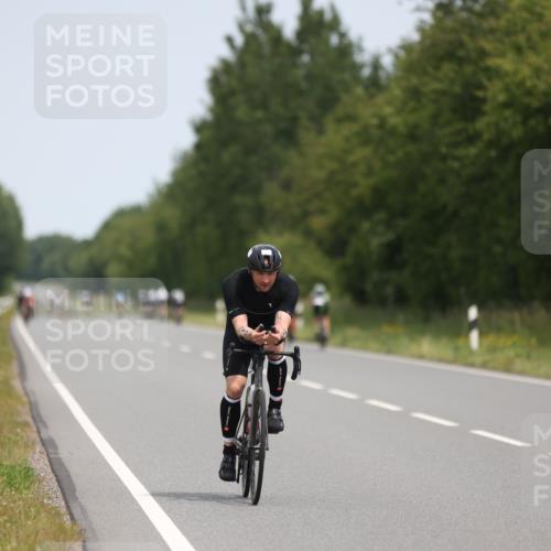 22.06.2025 - Viking Triathlon Yannick Fuchs http://msf.ph/oto/8114912 22.06.2025 12:16:27 Radfahren 5, 330, 419, 429 meine-sportfotos.de