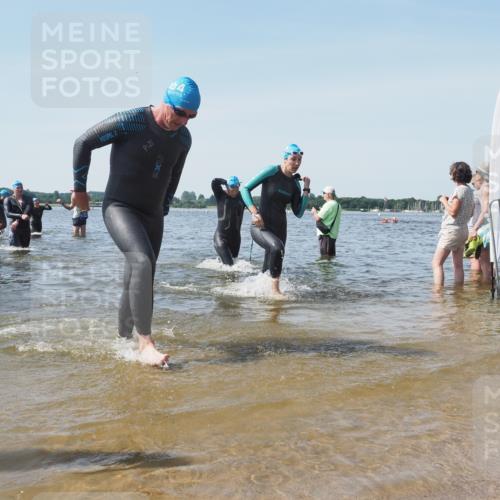 22.06.2025 - Viking Triathlon KatJ http://msf.ph/oto/8114918 22.06.2025 10:42:22 Schwimmen 16, 65, 192, 281, 290, 318, 326, 460, 465 meine-sportfotos.de