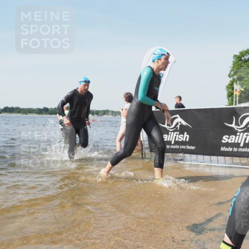 22.06.2025 - Viking Triathlon KatJ http://msf.ph/oto/8114955 22.06.2025 10:42:25 Schwimmen 16, 55, 65, 192, 281, 290, 318, 326, 427, 460, 465 meine-sportfotos.de