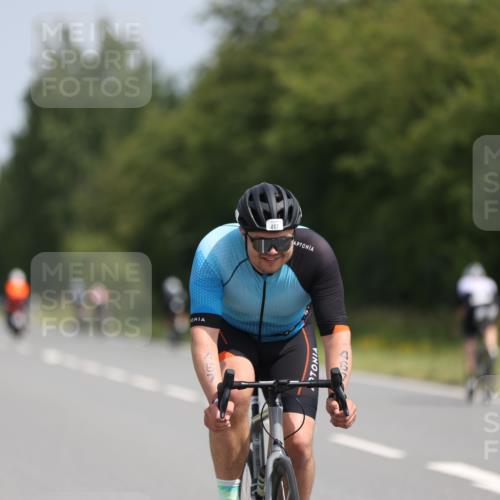 22.06.2025 - Viking Triathlon Yannick Fuchs http://msf.ph/oto/8114958 22.06.2025 11:39:50 Radfahren 19, 38, 113, 123, 127, 377, 388, 395, 407, 467, 550, 554, 650 meine-sportfotos.de